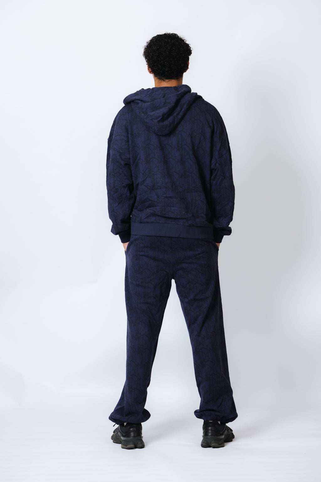 SCAFFOLDING SWEATS
